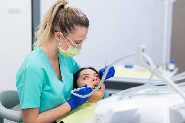 Best Weekend Emergency Dentist in Samoset, FL